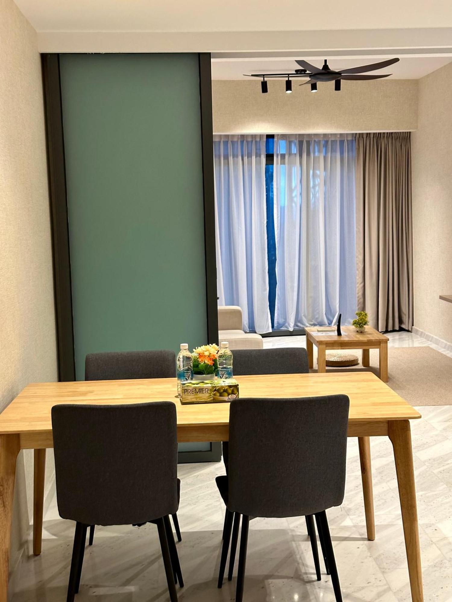 Apartment Crystal At Eaton Klcc Kuala Lumpur