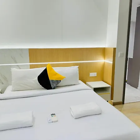 Crystal Suite At Eaton Klcc Kuala Lumpur Exterior photo